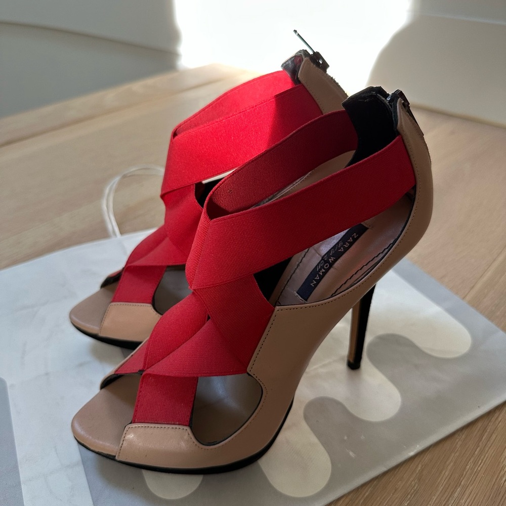 Zara Taupe Red Heels - 38 EUR